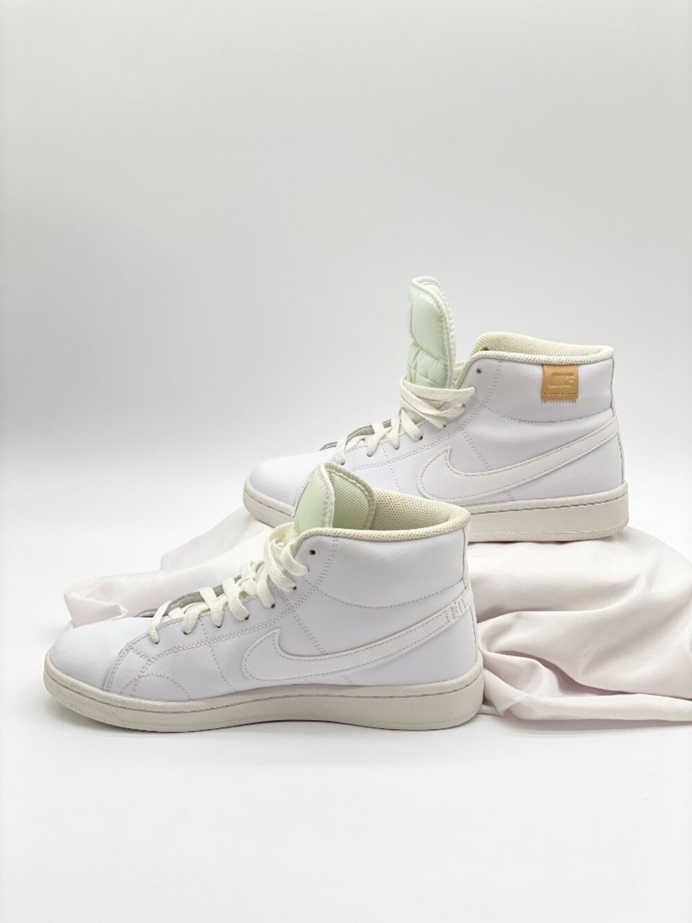 Nike Court Royale 2 Mid White Leather Sneakers Women's 9 CT1725-100 - Picture 4 of 8